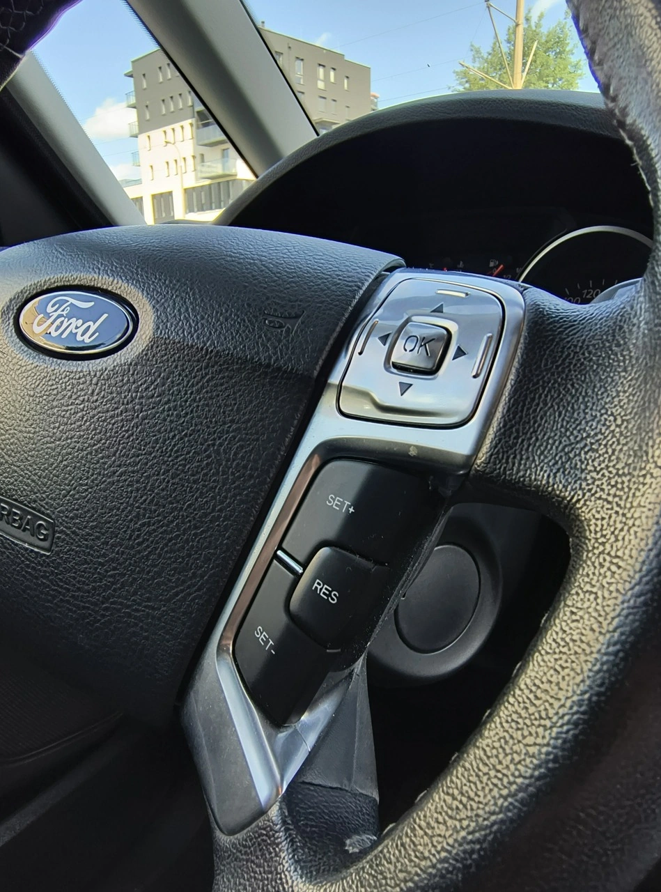Ford Galaxy - Zdjęcie 37