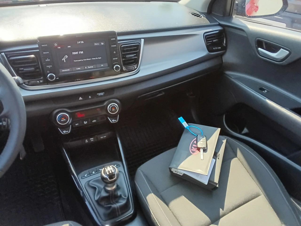 Kia Rio - Zdjęcie 14