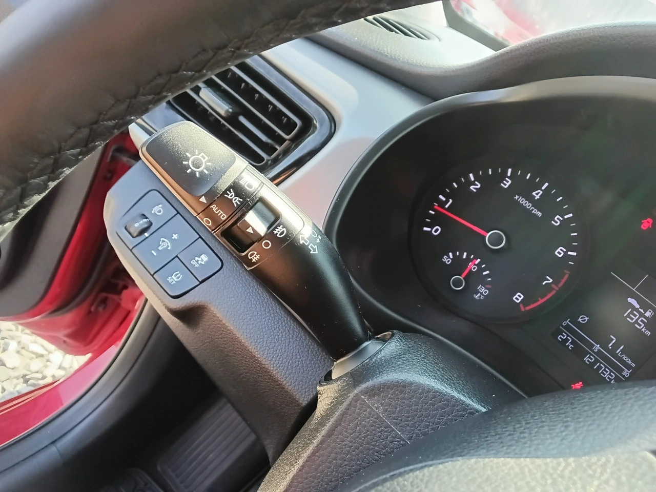 Kia Rio - Zdjęcie 24