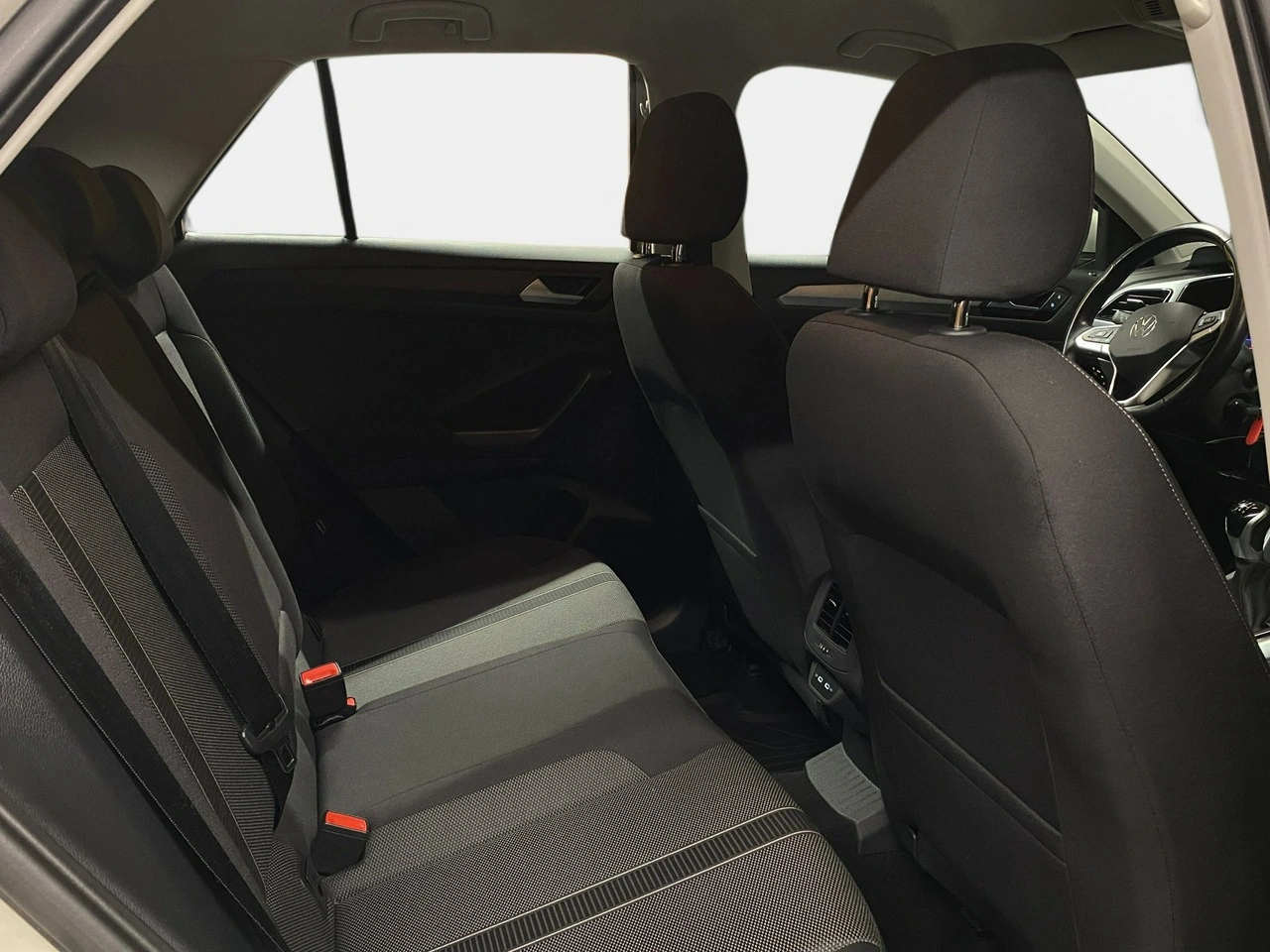 Volkswagen T-Roc - Zdjęcie 14
