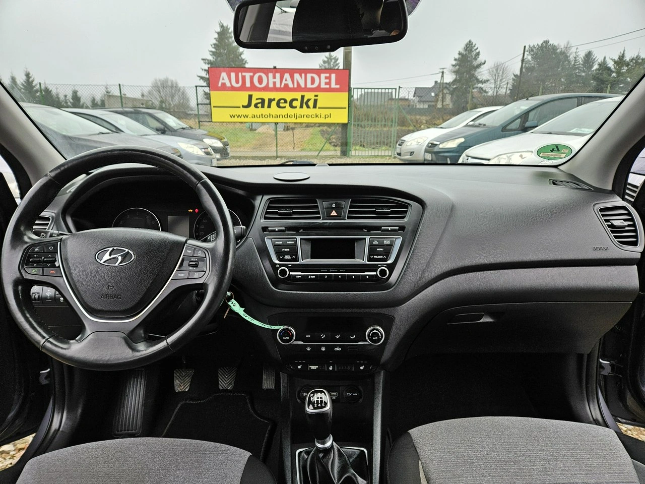 Hyundai i20 - Zdjęcie 11