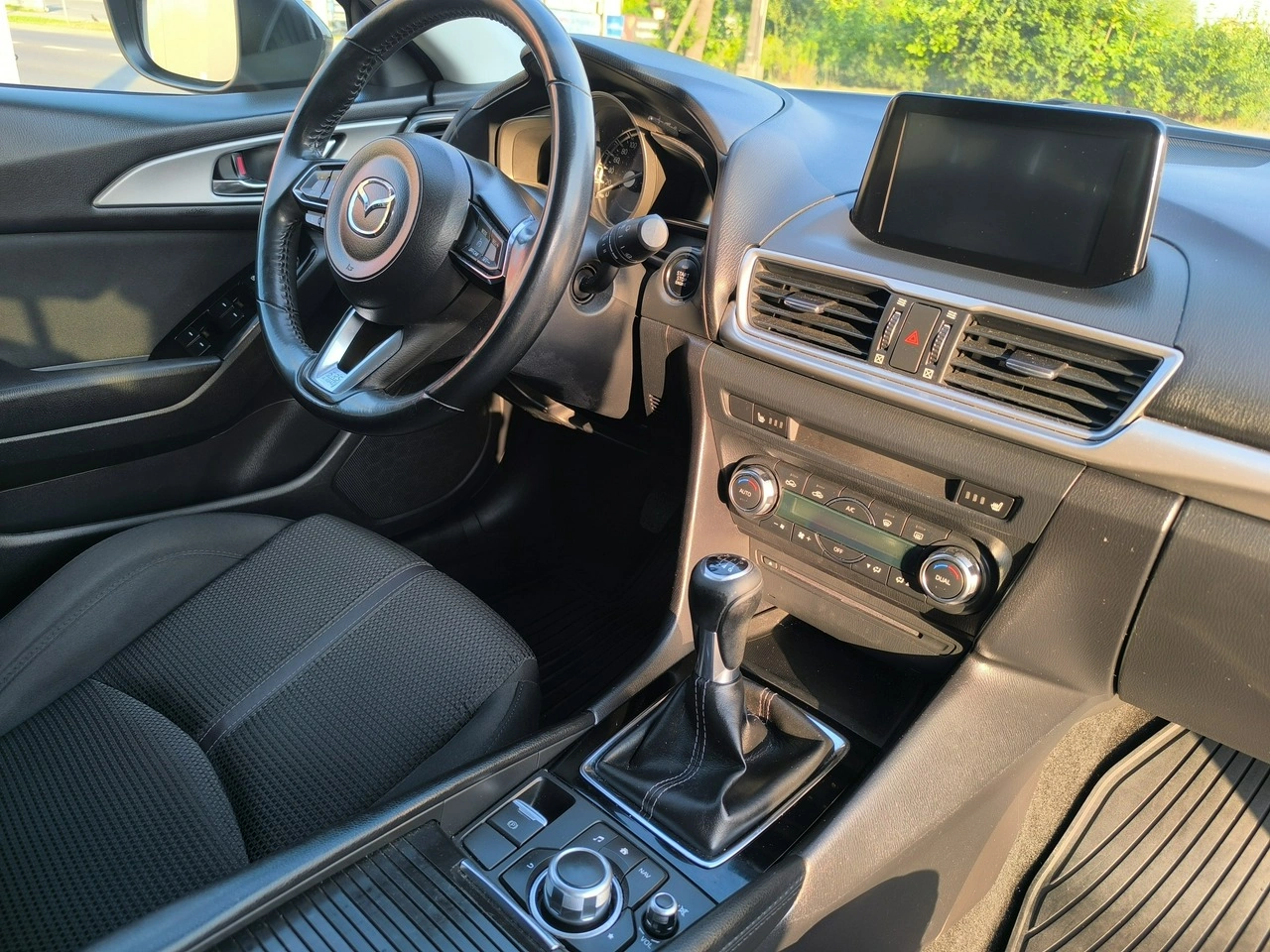 Mazda 3 - Zdjęcie 22