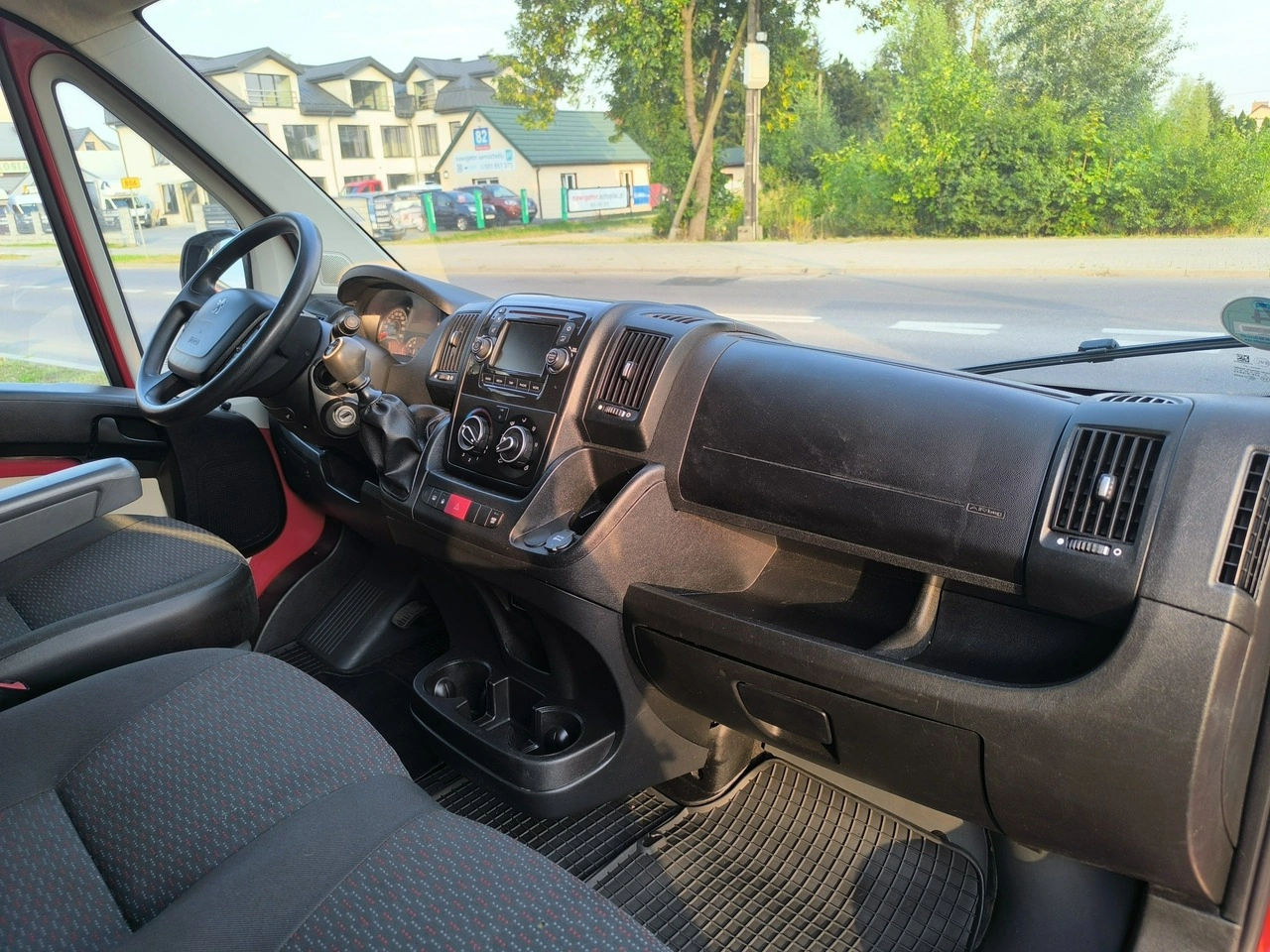 Peugeot Boxer - Zdjęcie 18