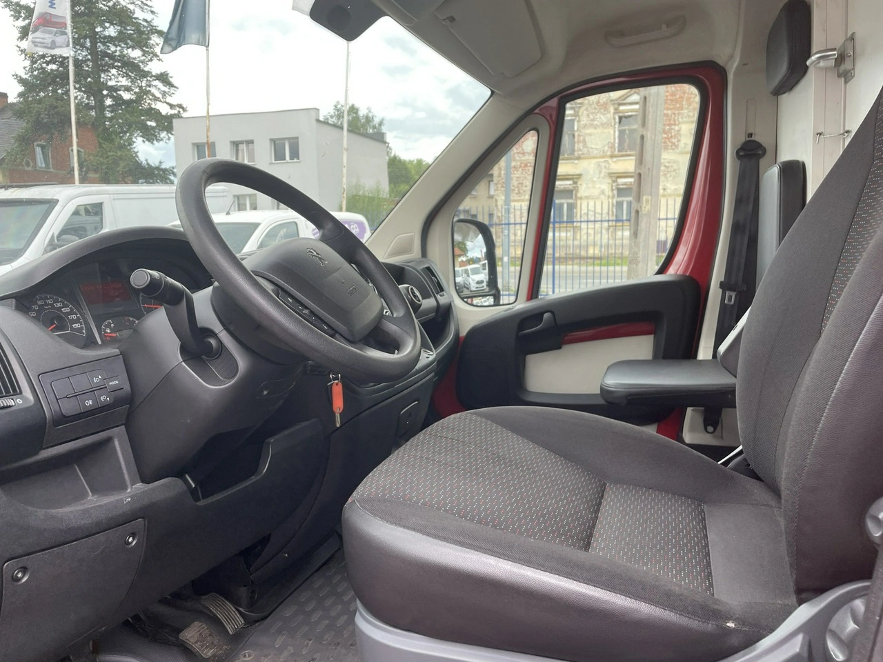 Peugeot Boxer - Zdjęcie 13
