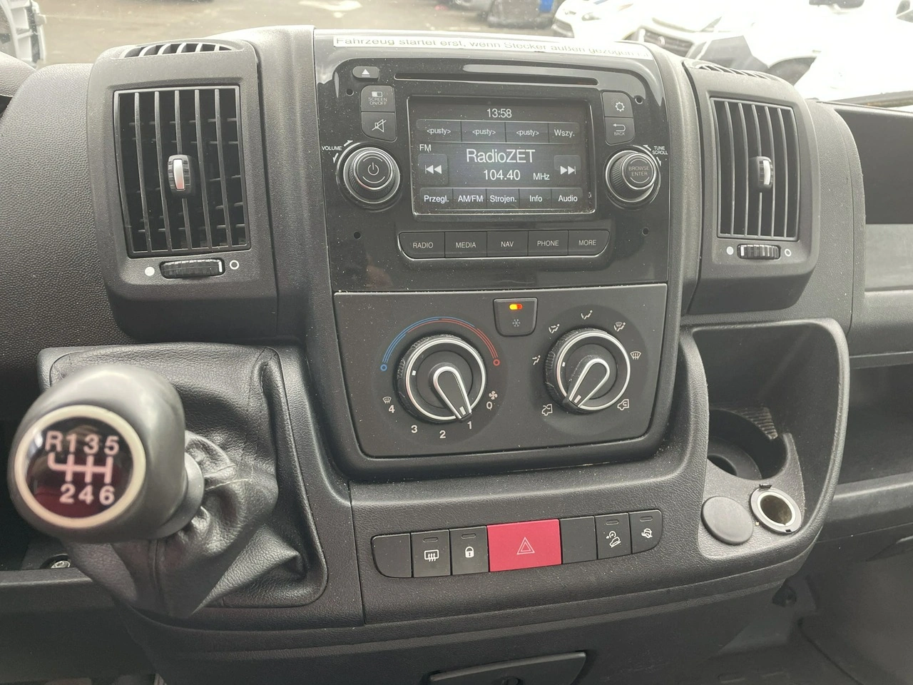 Peugeot Boxer - Zdjęcie 14