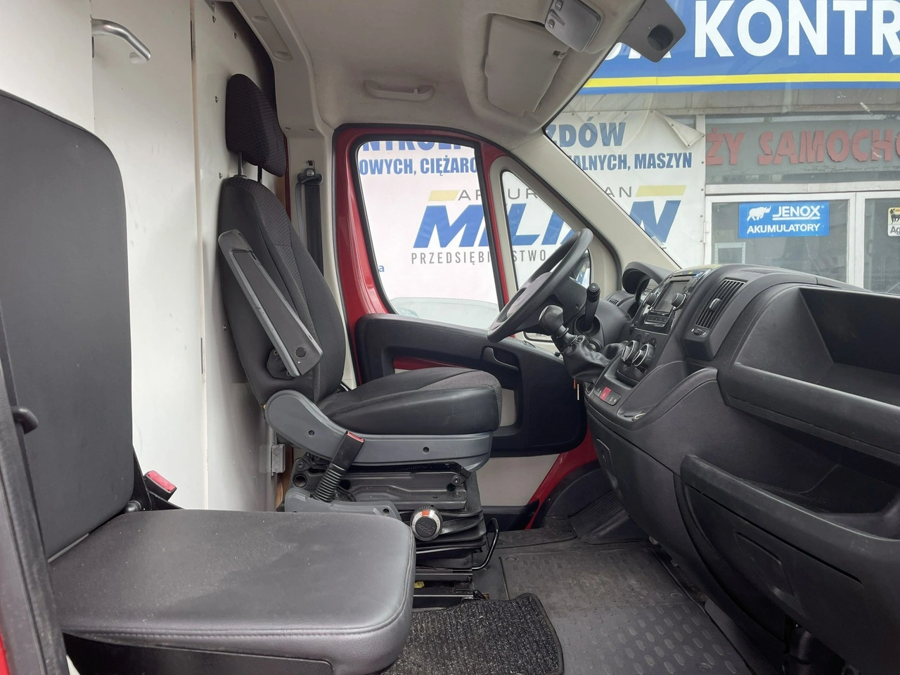 Peugeot Boxer - Zdjęcie 25