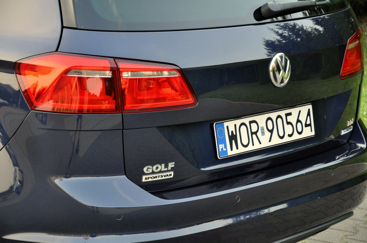 Volkswagen Golf Sportsvan - Zdjęcie 15