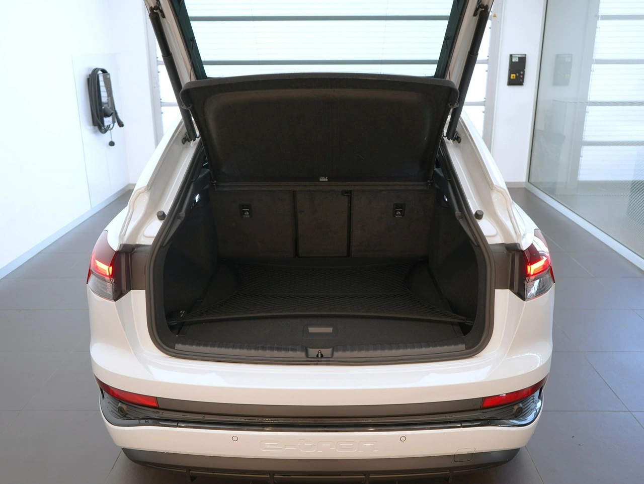 Audi Q4 e-tron - Zdjęcie 9