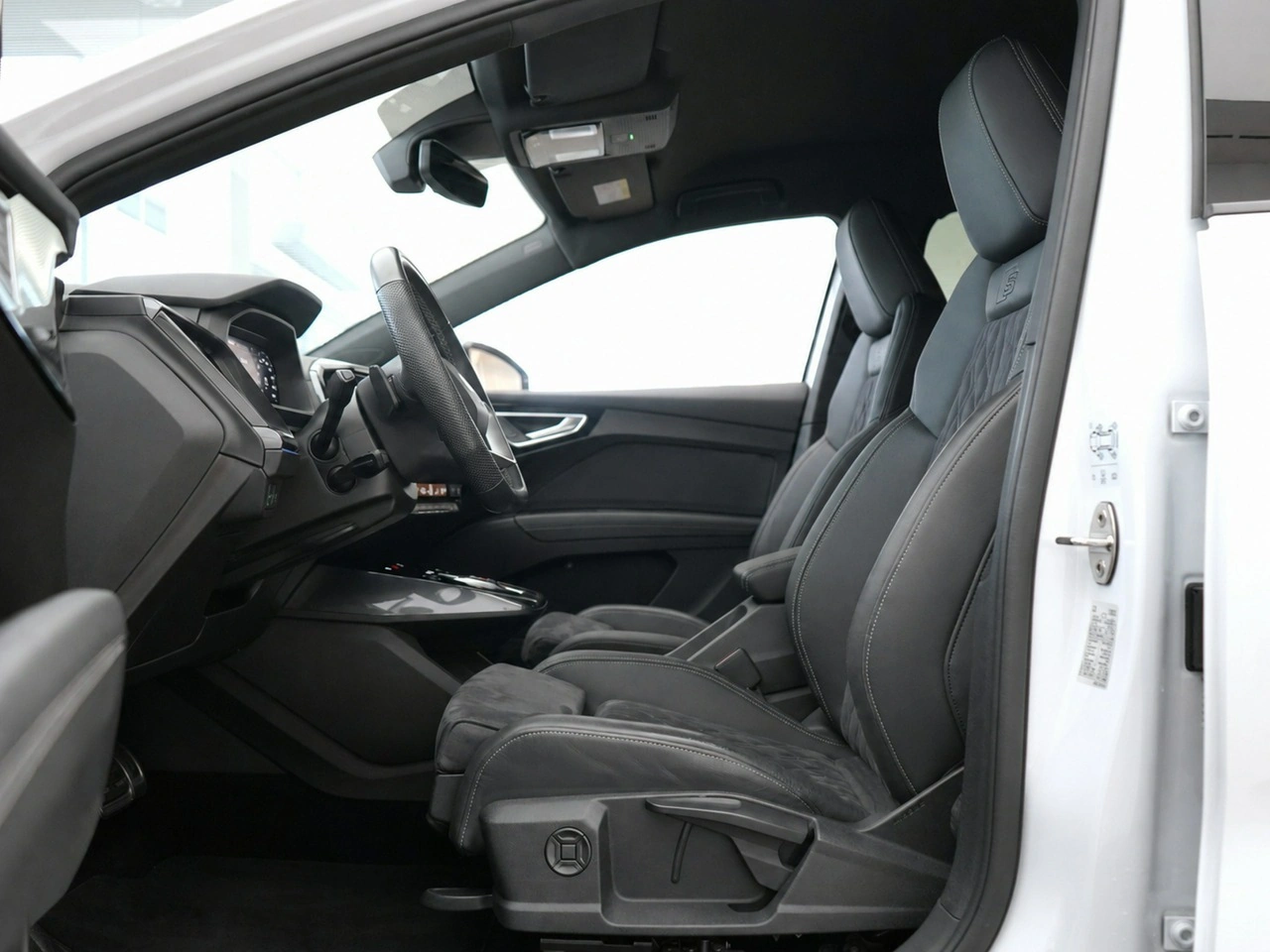 Audi Q4 e-tron - Zdjęcie 12