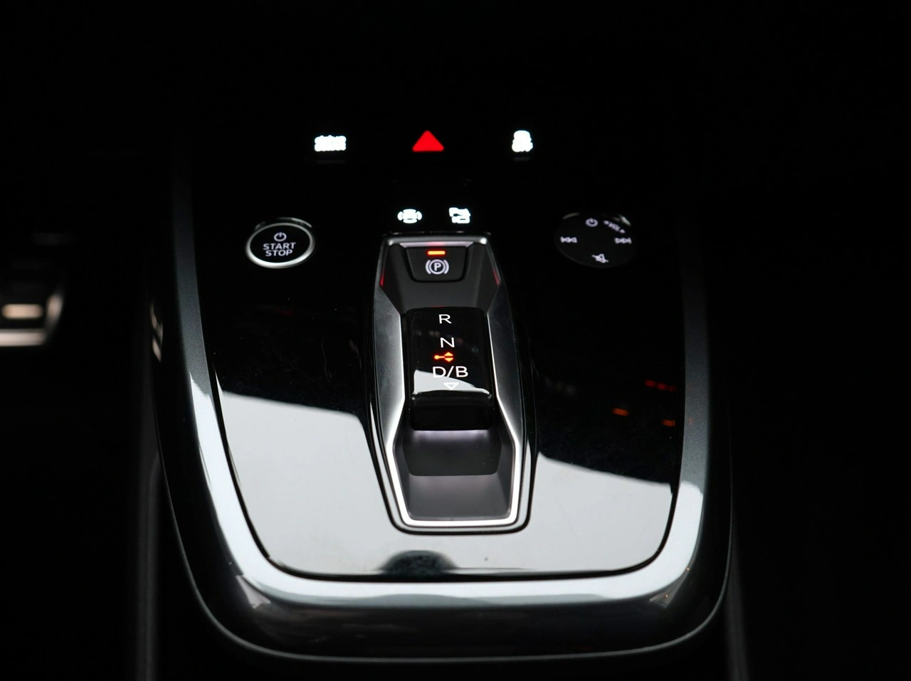Audi Q4 e-tron - Zdjęcie 21