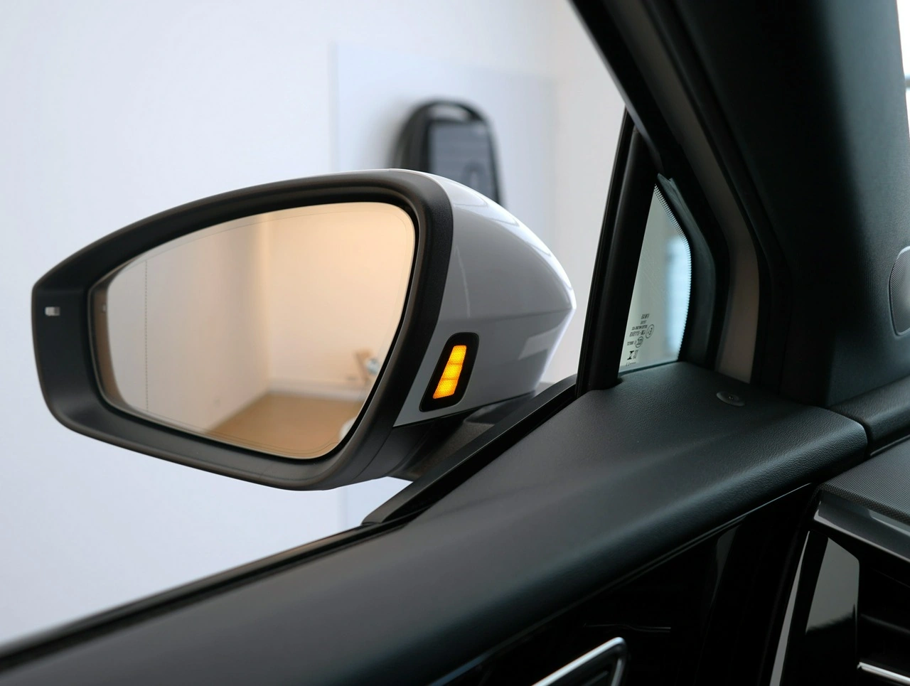 Audi Q4 e-tron - Zdjęcie 22