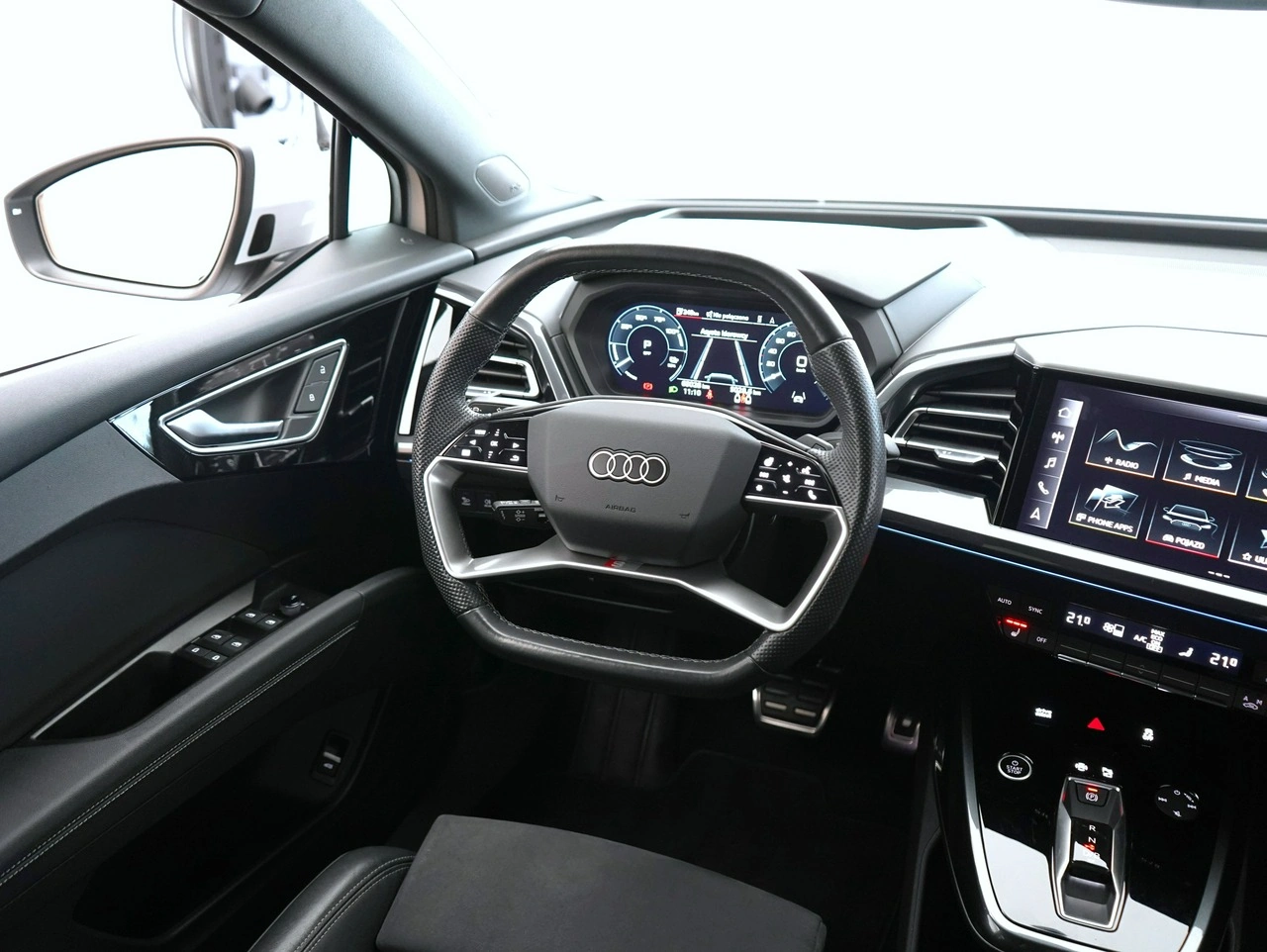 Audi Q4 e-tron - Zdjęcie 23
