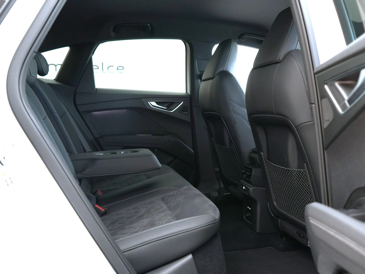 Audi Q4 e-tron - Zdjęcie 28