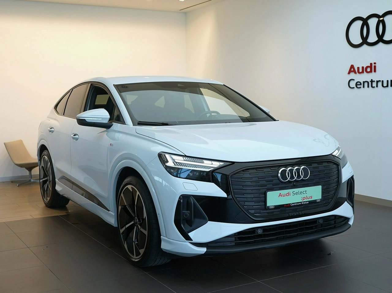Audi Q4 e-tron - Zdjęcie 4
