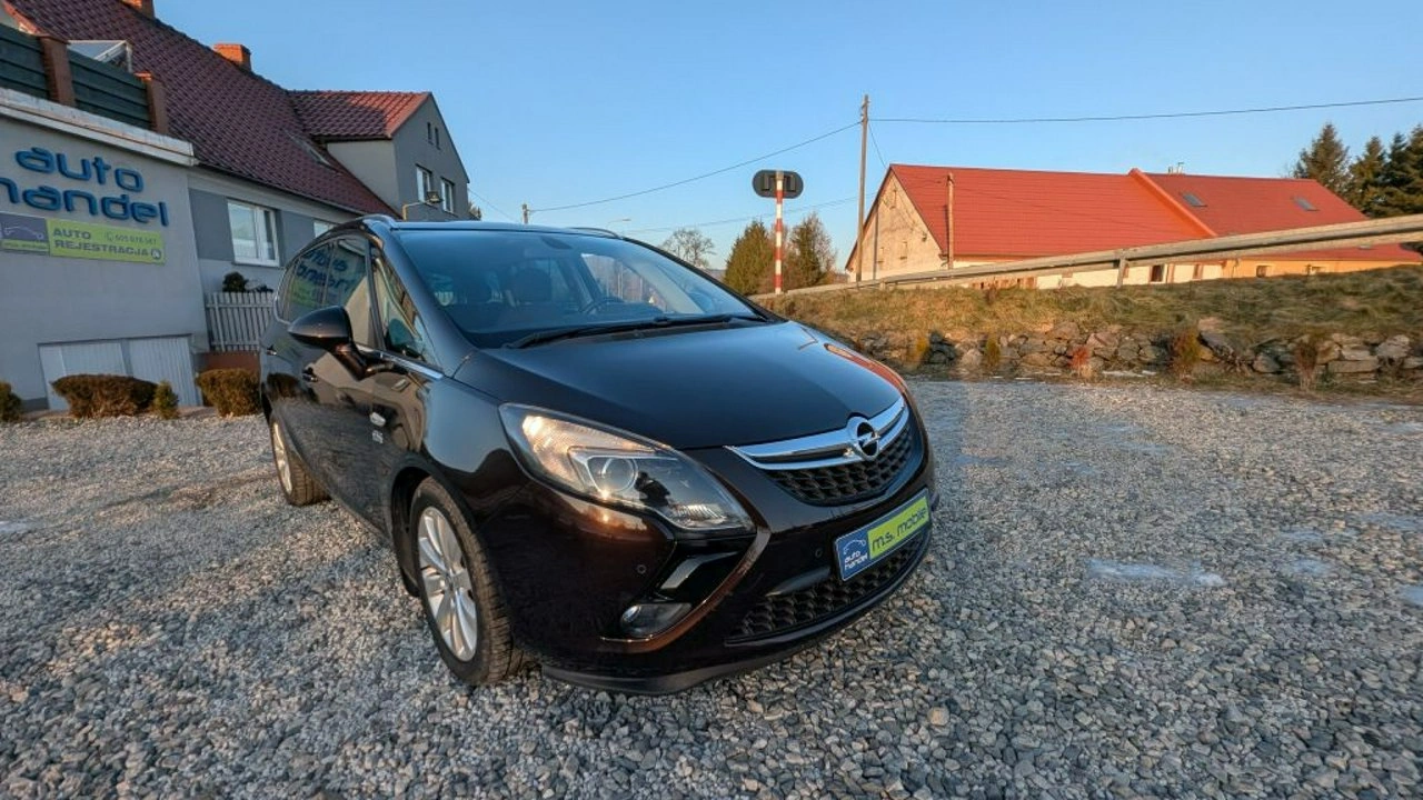 Opel Zafira - Zdjęcie 2