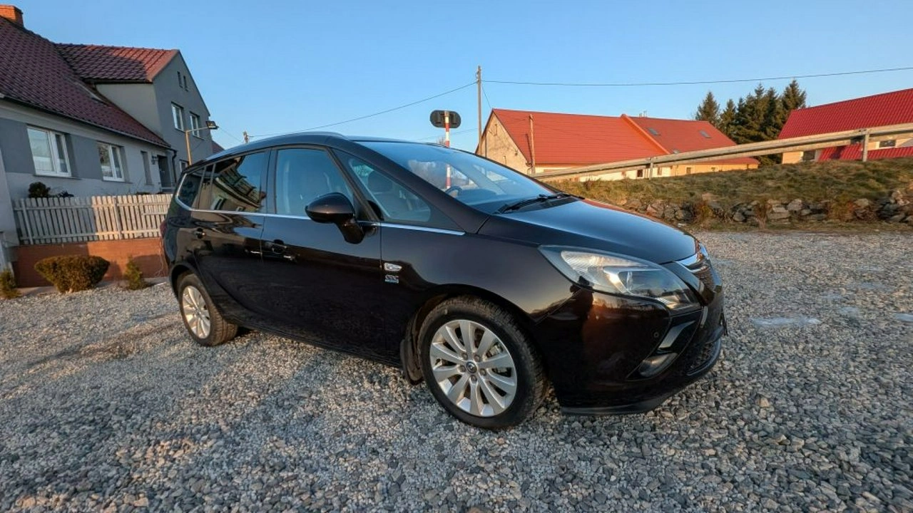 Opel Zafira - Zdjęcie 3