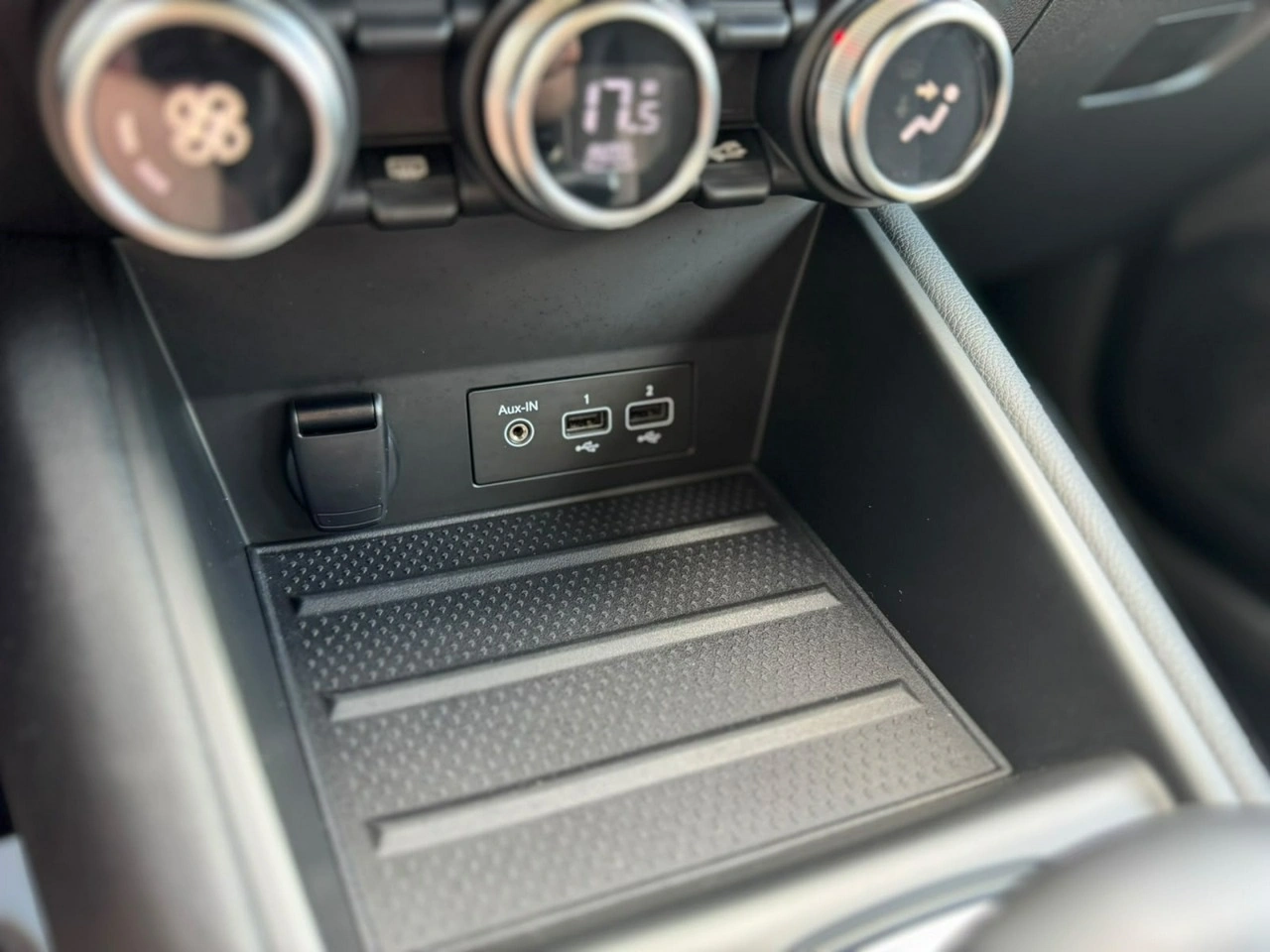 Renault Captur - Zdjęcie 35