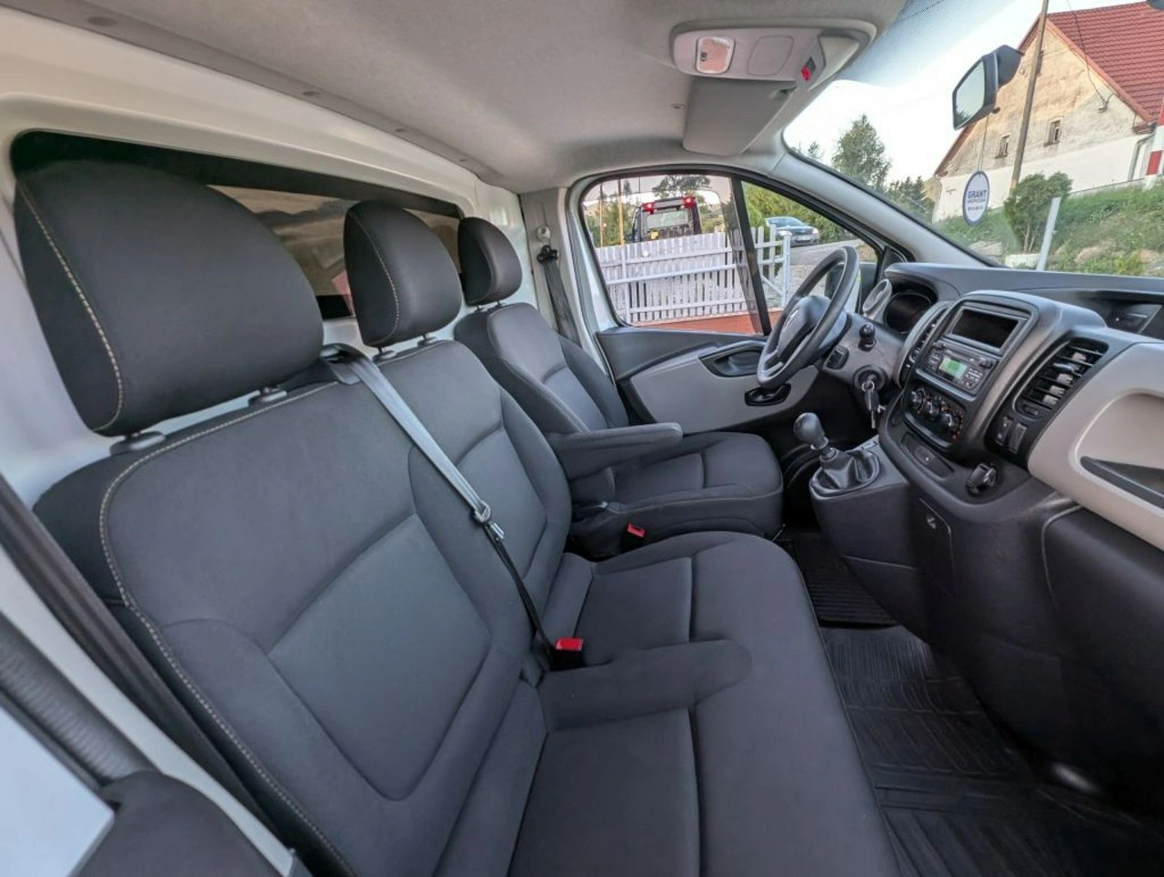 Renault Trafic - Zdjęcie 13