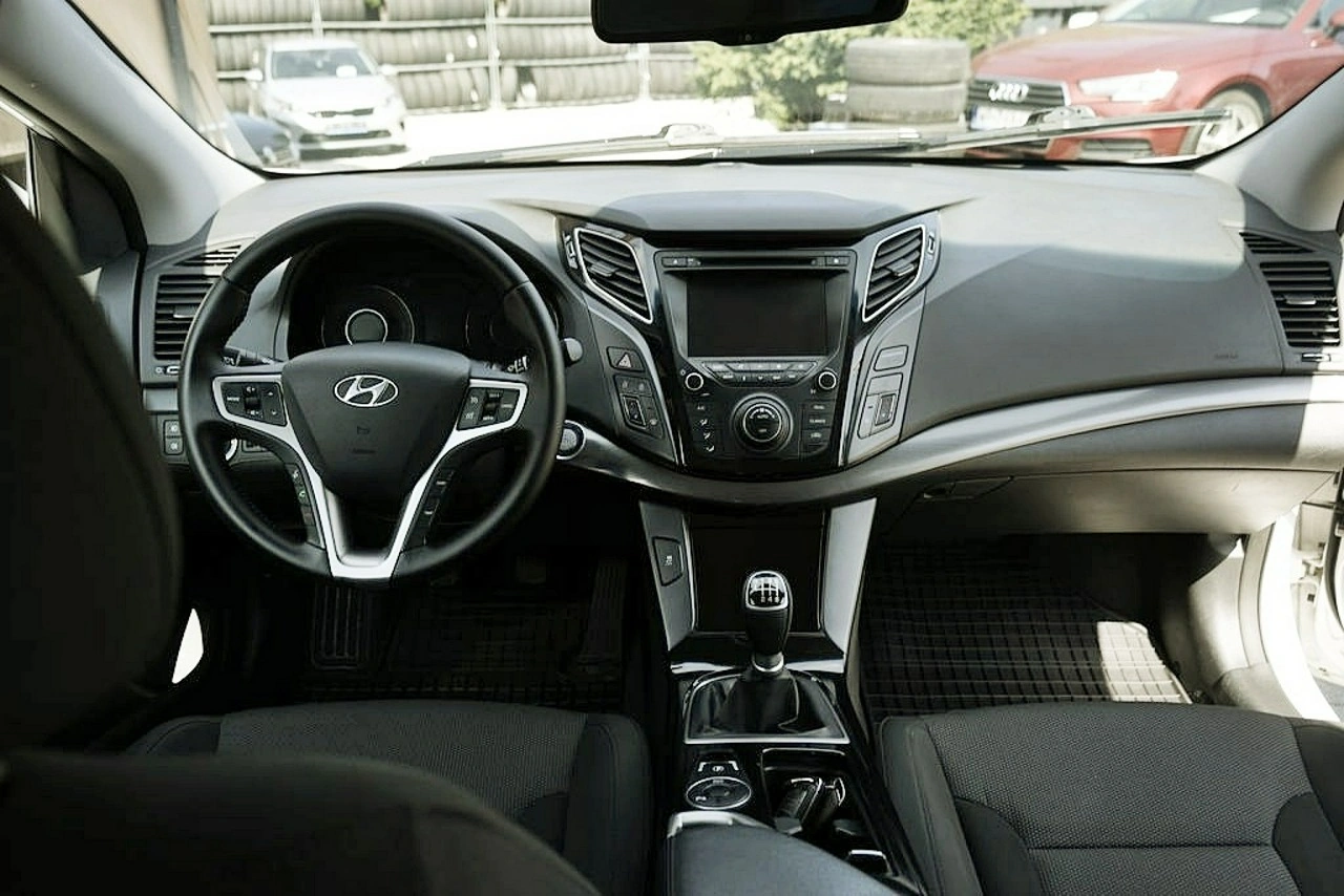 Hyundai i40 - Zdjęcie 19