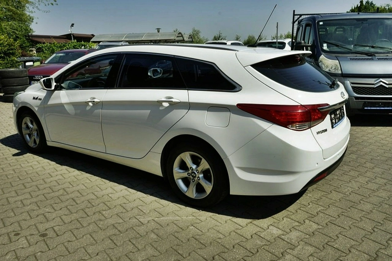 Hyundai i40 - Zdjęcie 2