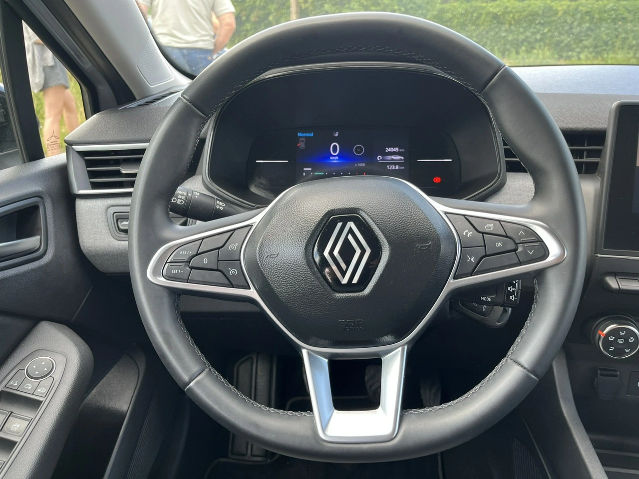Renault Clio - Zdjęcie 15