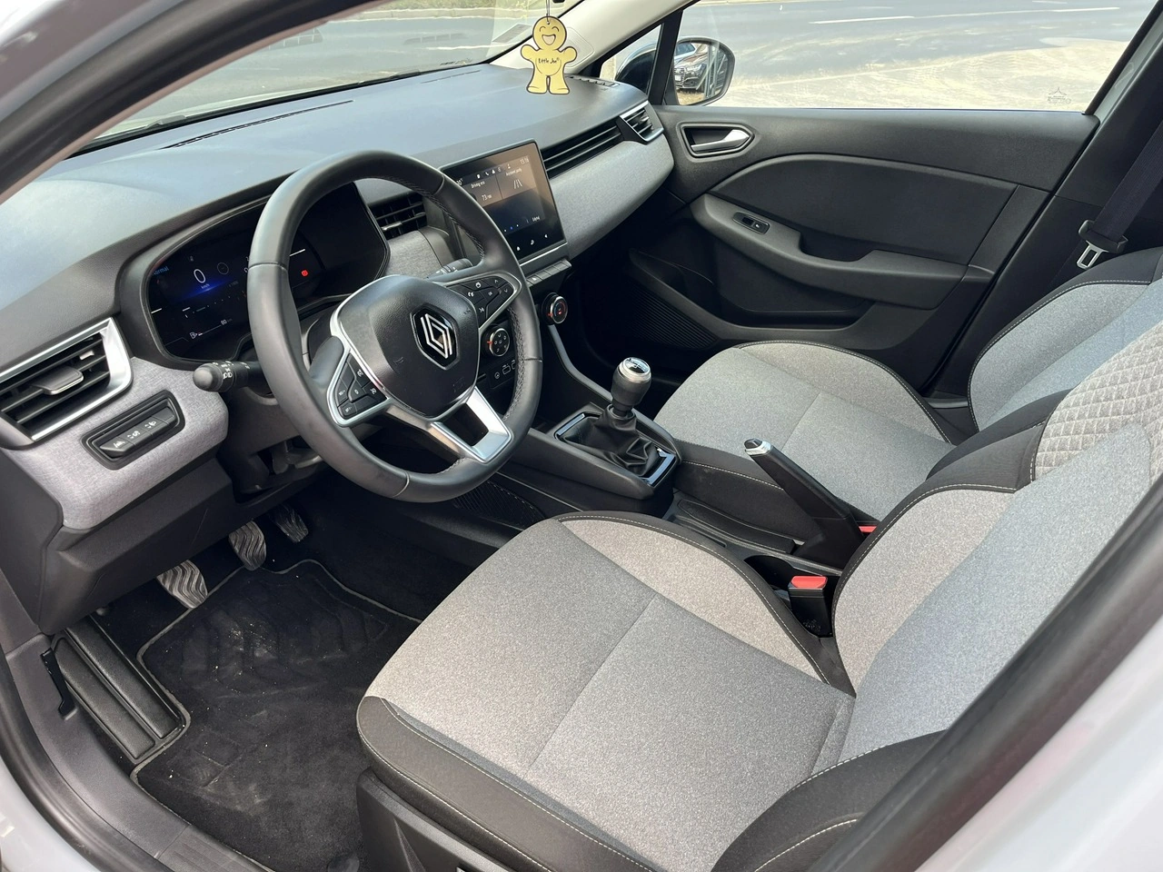 Renault Clio - Zdjęcie 18