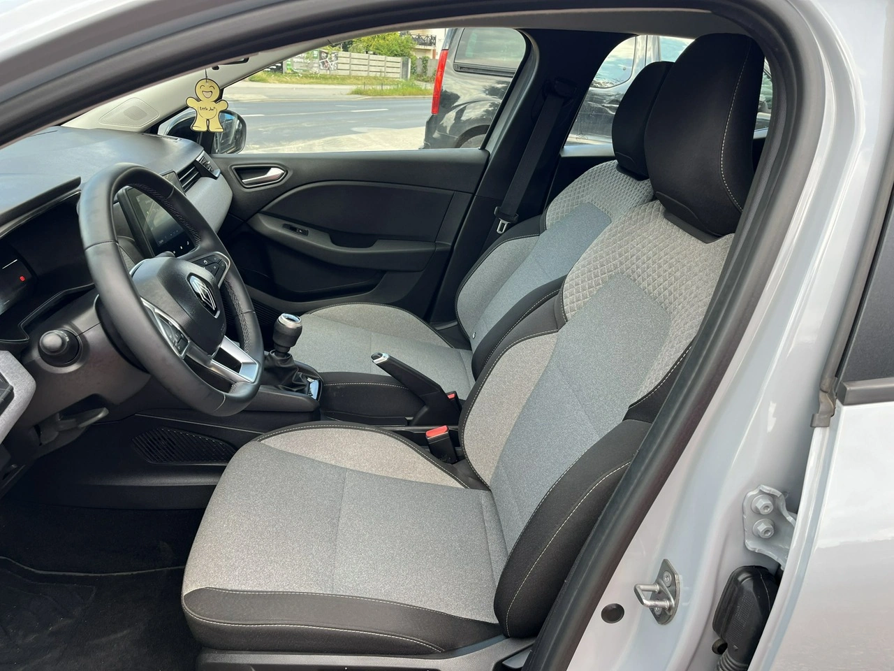 Renault Clio - Zdjęcie 19