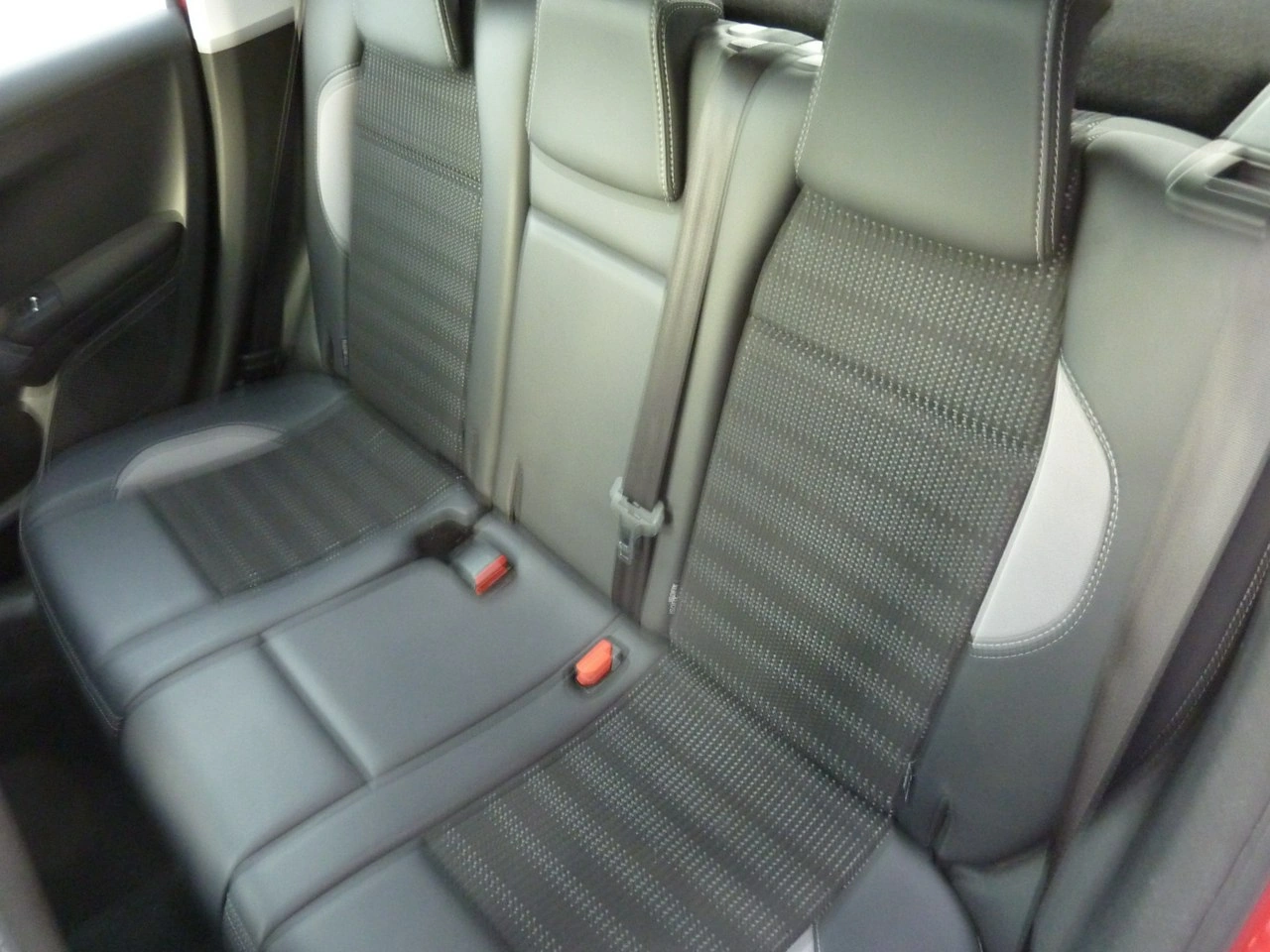 Peugeot 2008 - Zdjęcie 13