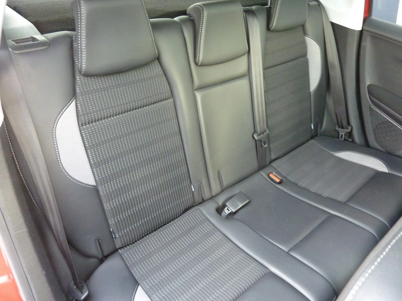 Peugeot 2008 - Zdjęcie 14