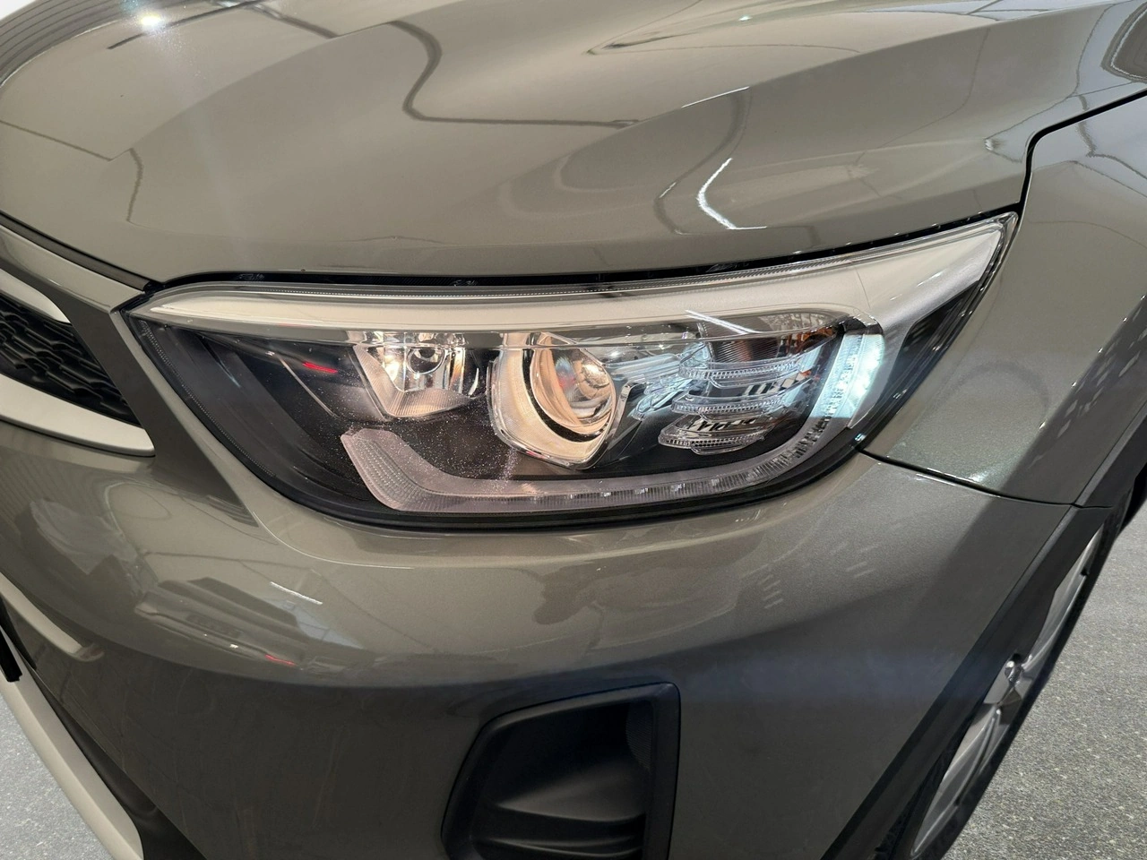 Kia Stonic - Zdjęcie 8