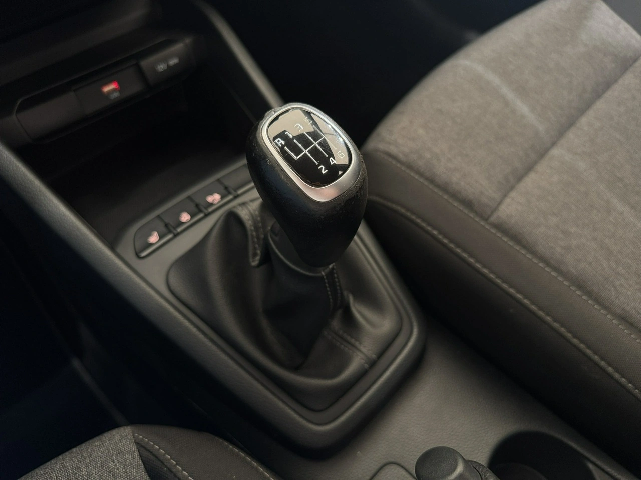 Kia Stonic - Zdjęcie 21