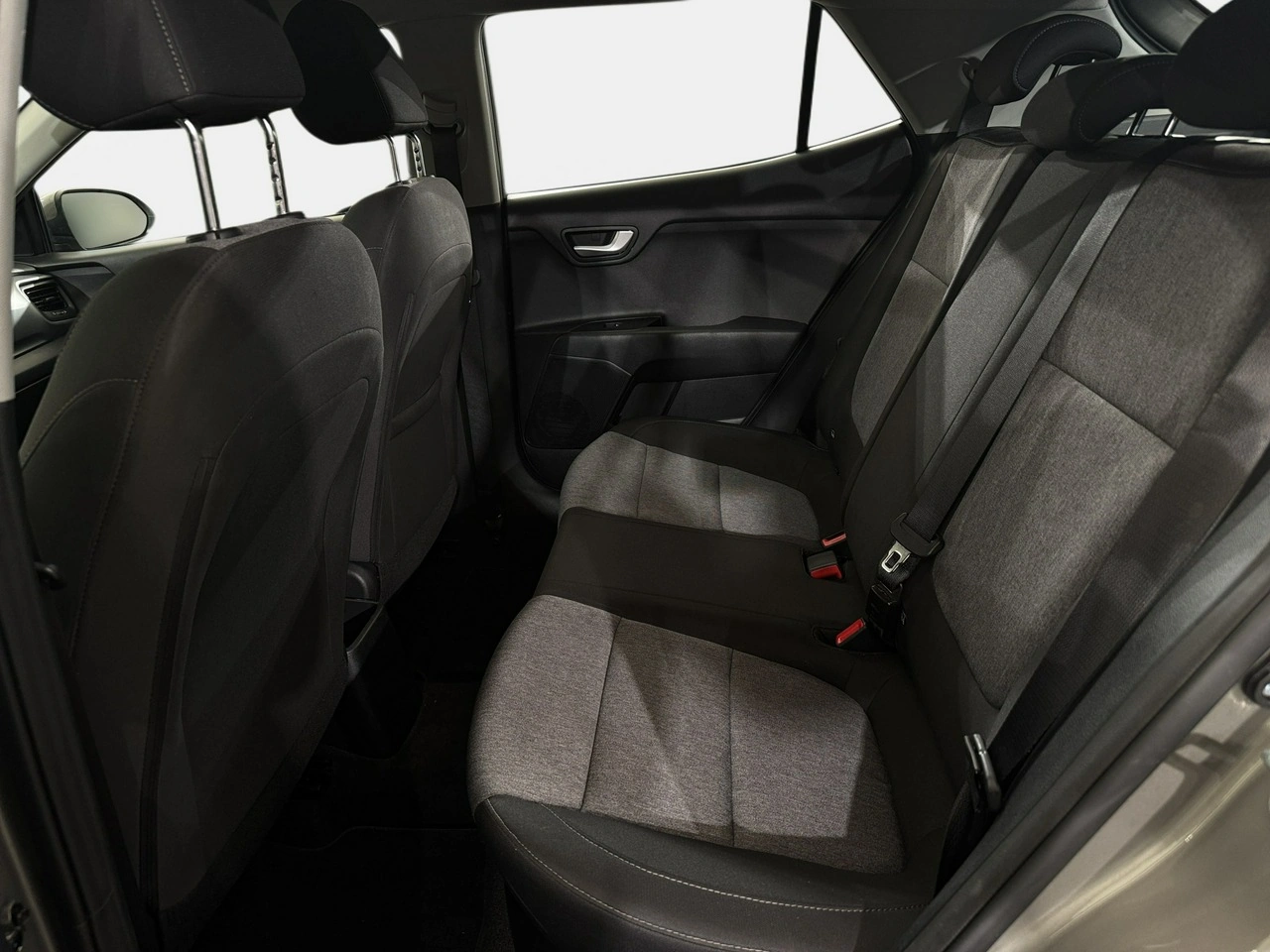 Kia Stonic - Zdjęcie 23