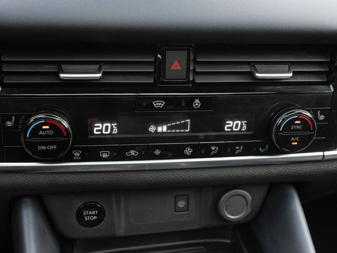 Nissan Qashqai - Zdjęcie 15
