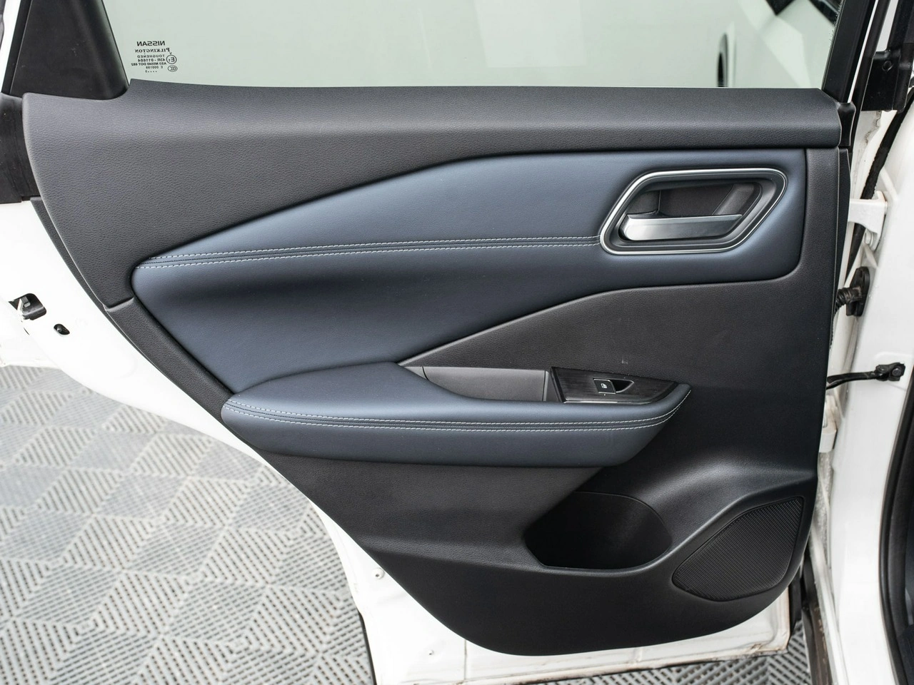 Nissan Qashqai - Zdjęcie 23