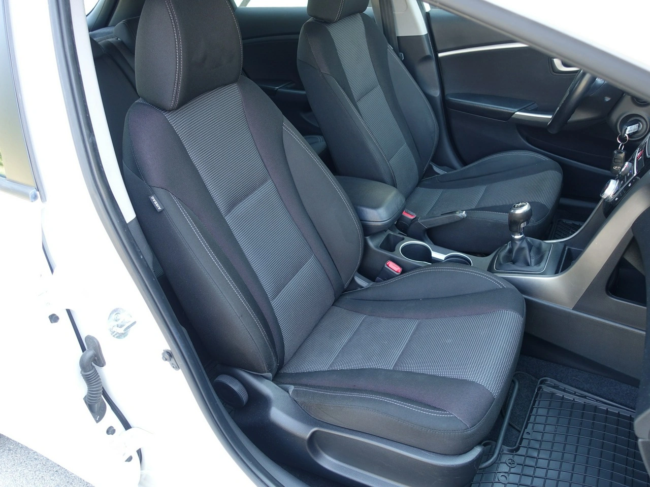 Hyundai i30 - Zdjęcie 17