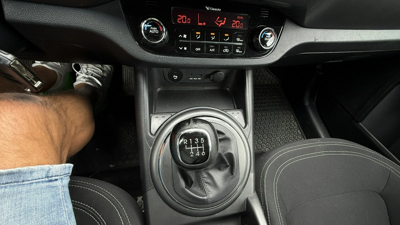 Kia Sportage - Zdjęcie 8