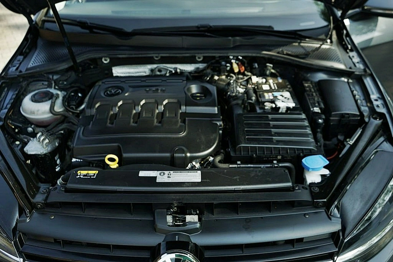 Volkswagen Golf - Zdjęcie 10