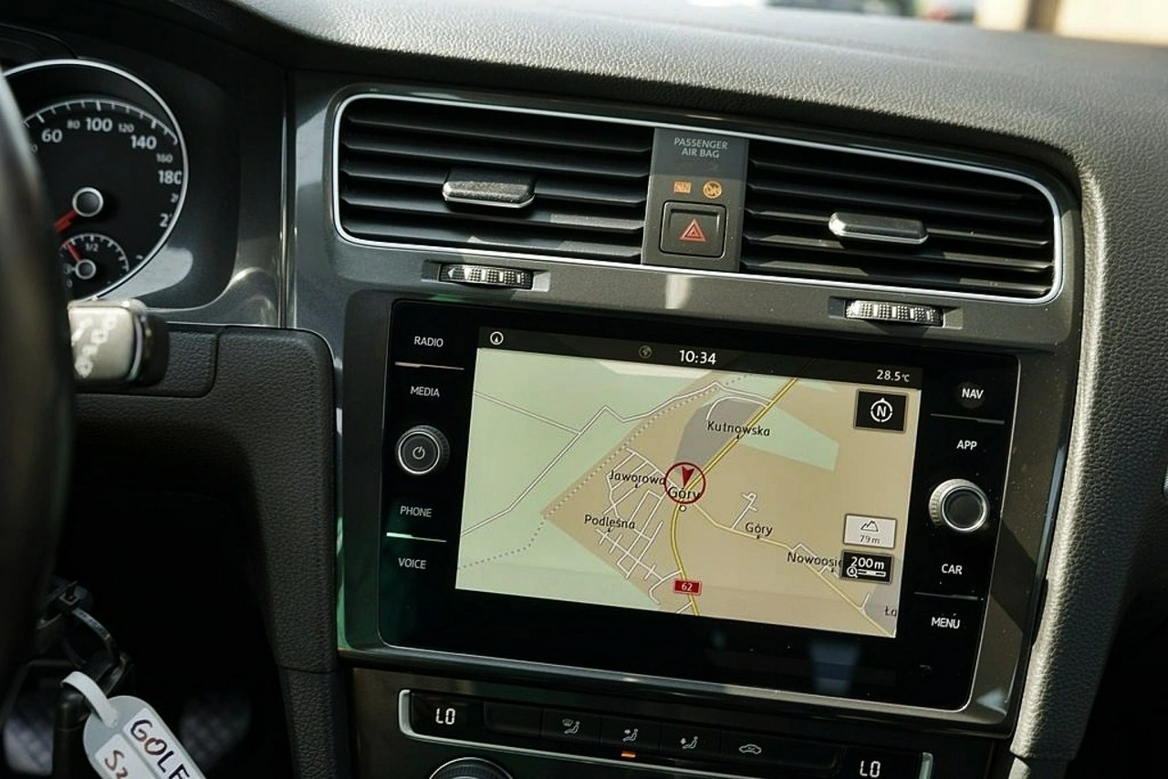 Volkswagen Golf - Zdjęcie 22
