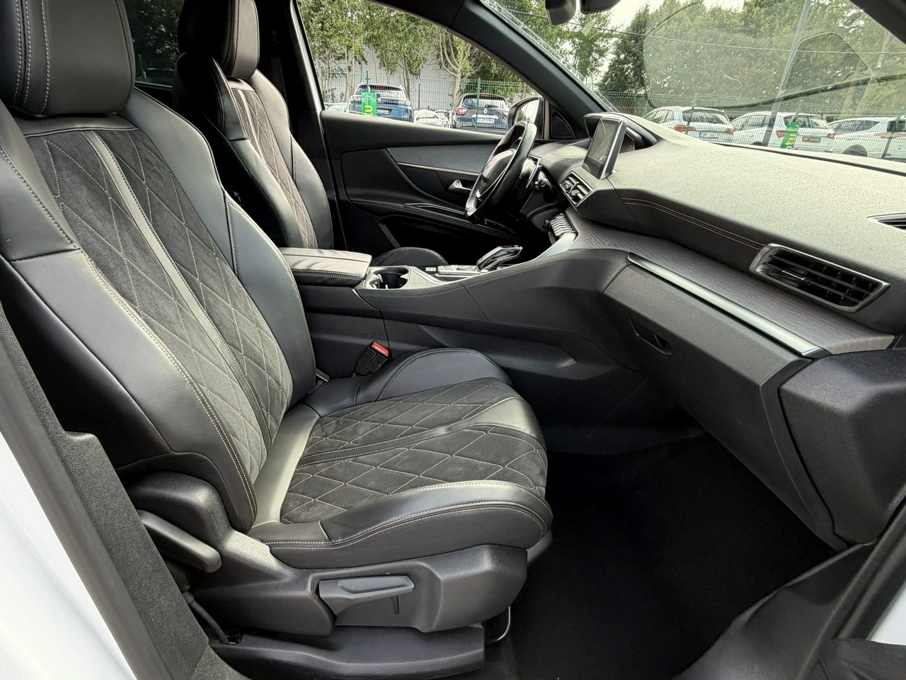 Peugeot 5008 - Zdjęcie 30