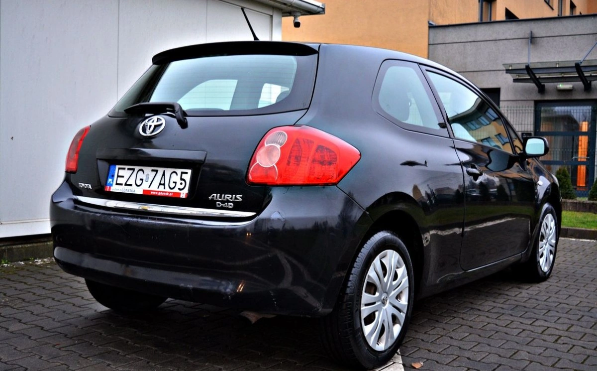 Toyota Auris - Zdjęcie 3