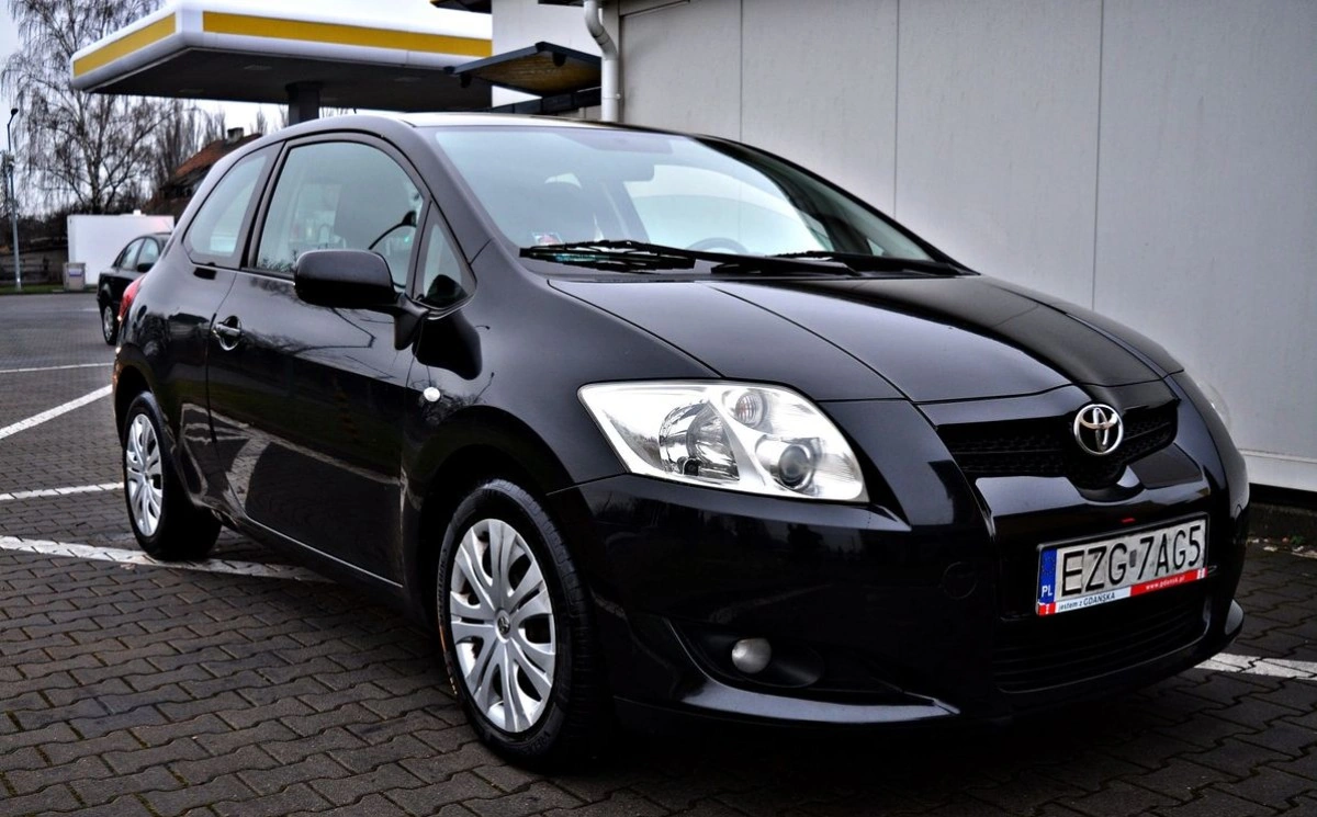 Toyota Auris - Zdjęcie 10