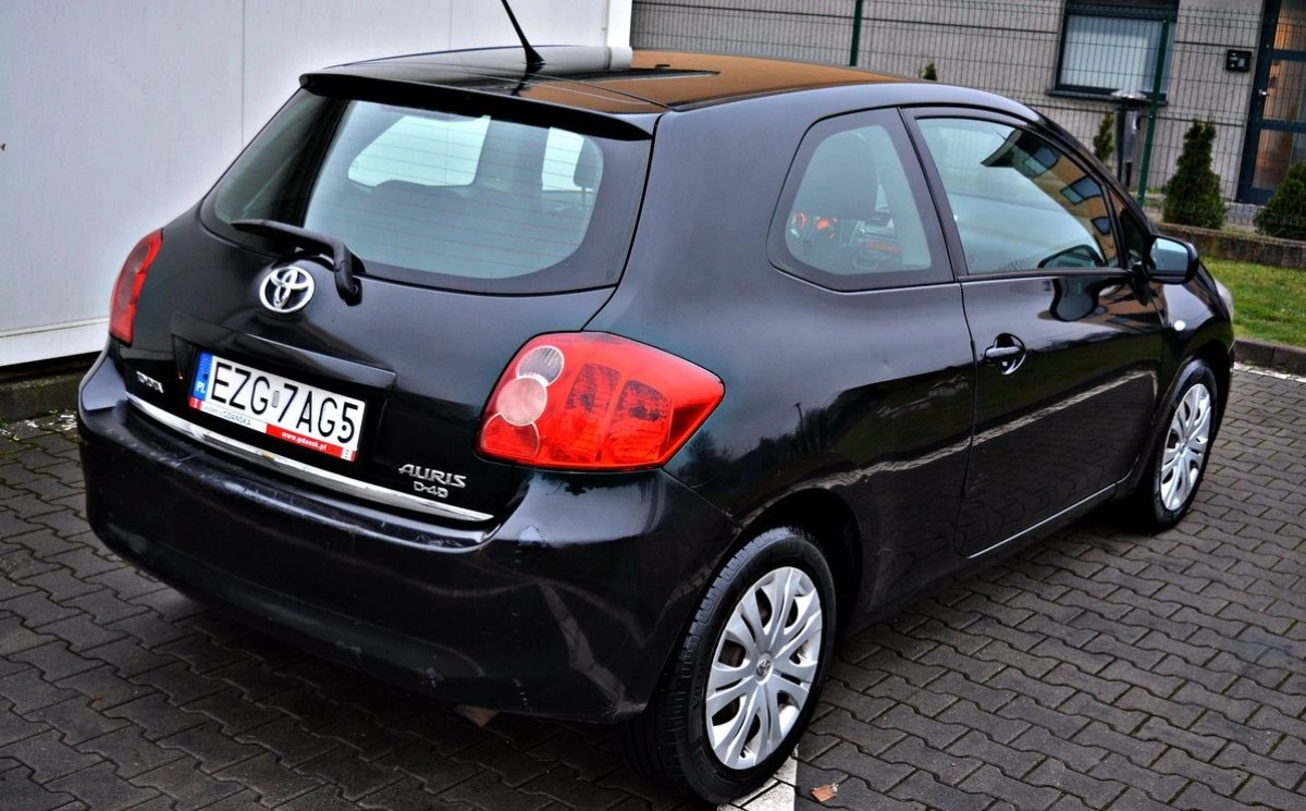 Toyota Auris - Zdjęcie 11