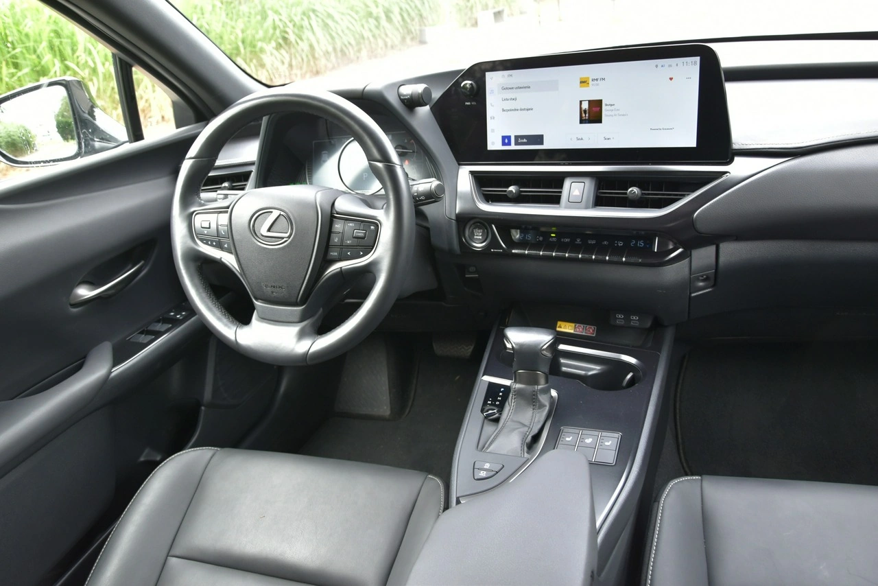 Lexus UX - Zdjęcie 9