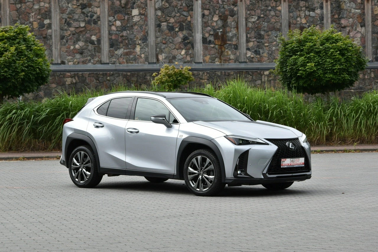 Lexus UX - Zdjęcie 17