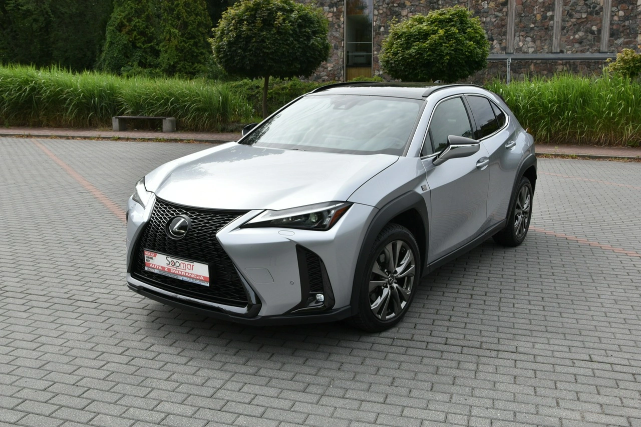 Lexus UX - Zdjęcie 18