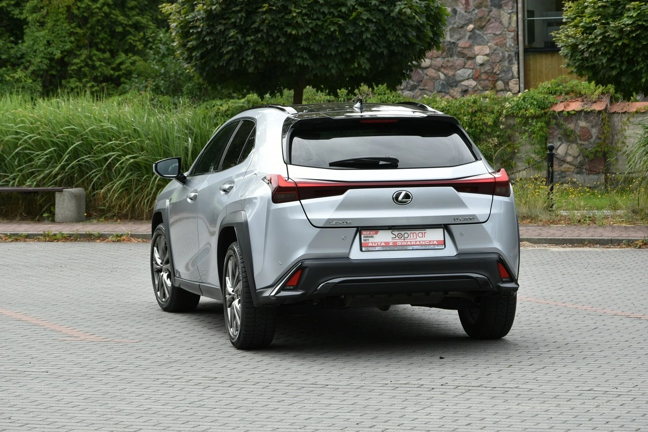 Lexus UX - Zdjęcie 19