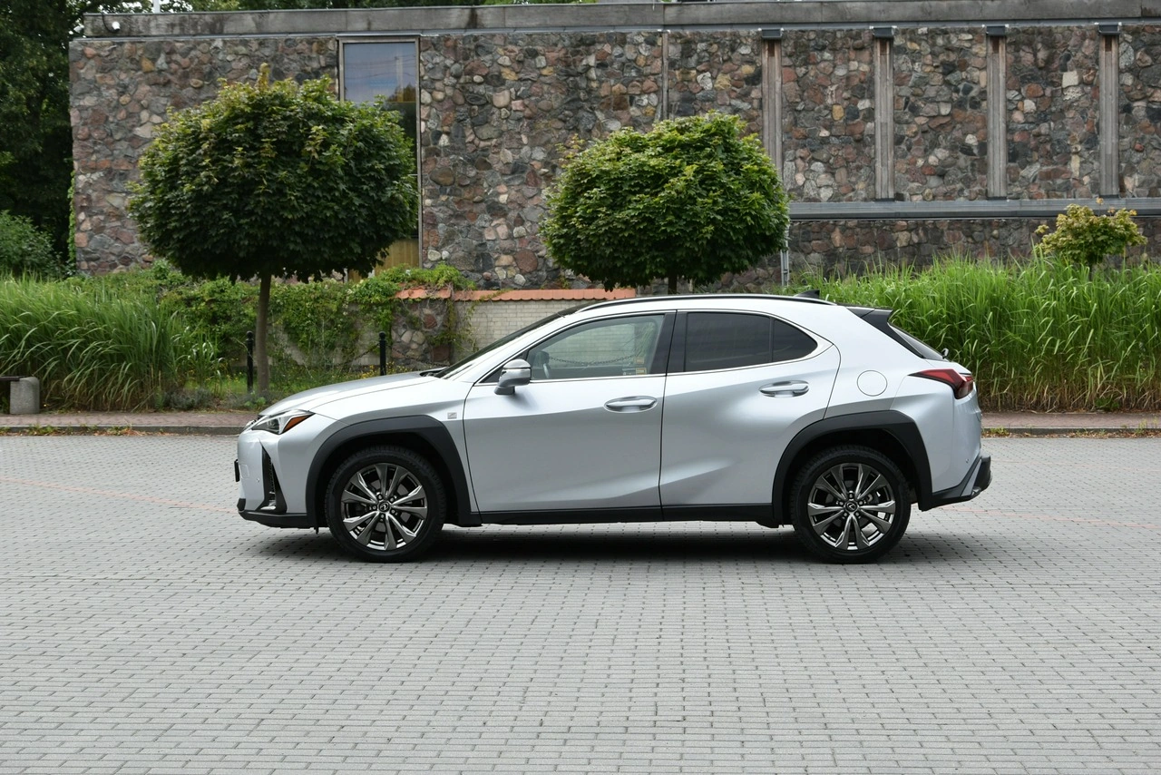 Lexus UX - Zdjęcie 2