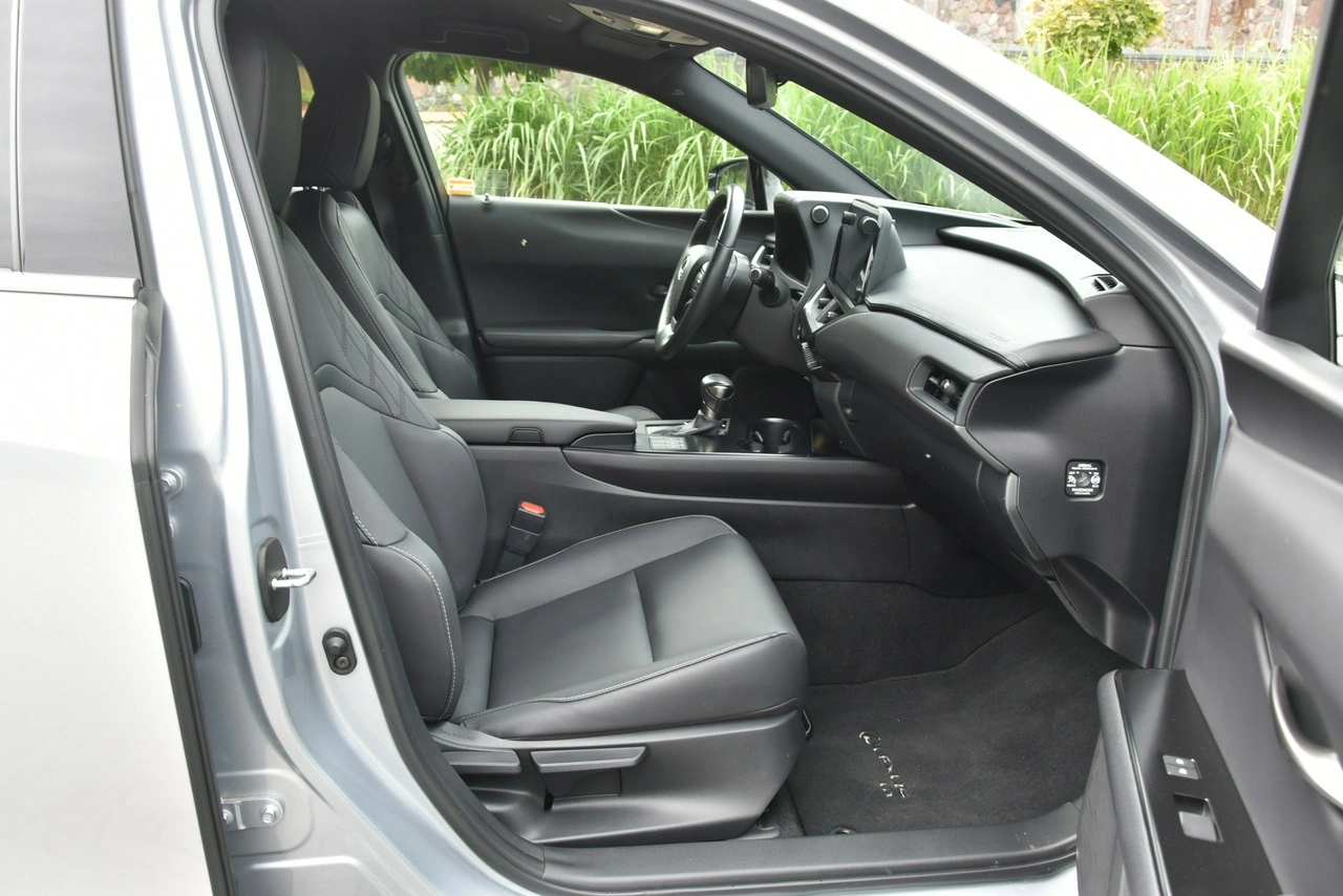 Lexus UX - Zdjęcie 31