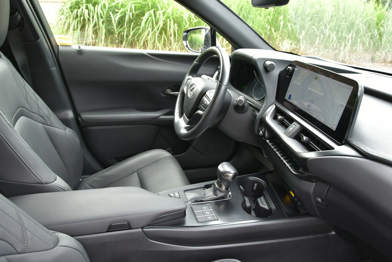 Lexus UX - Zdjęcie 32
