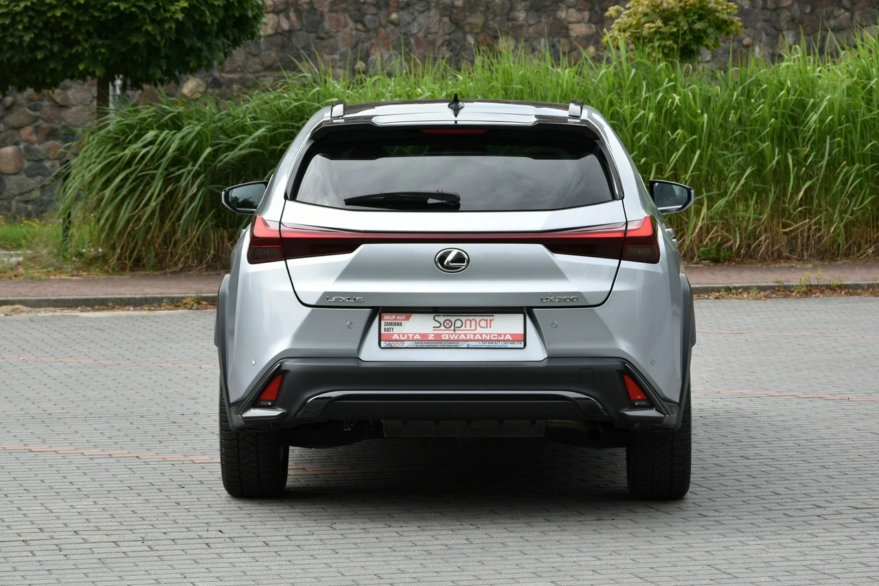 Lexus UX - Zdjęcie 4